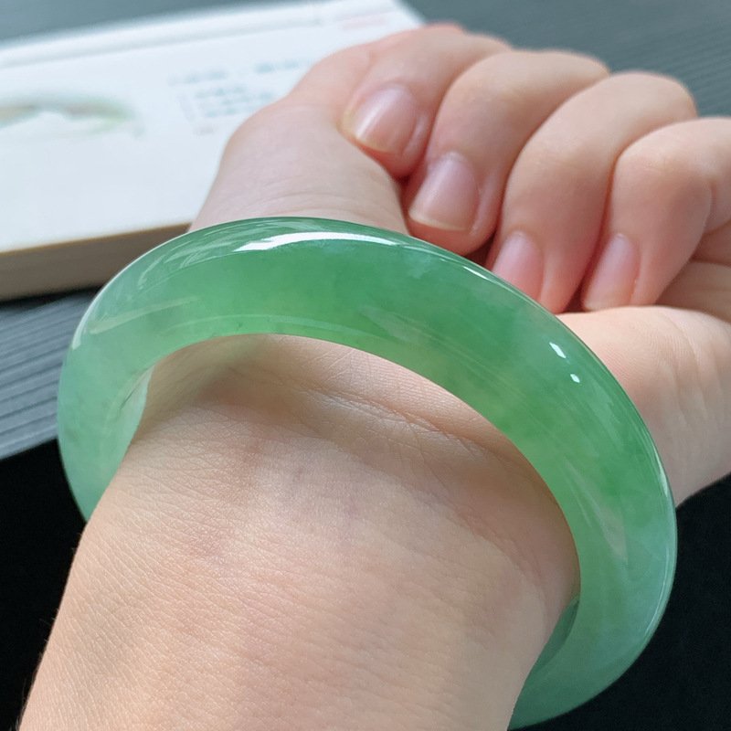 Jadeit-Armband, burmesischer E – Lighting & Home Decor Studio Bewertung und Preis